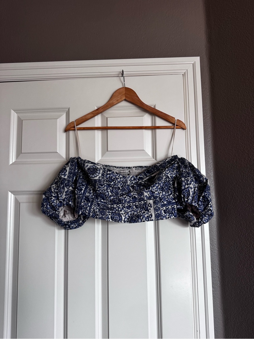 Abercrombie & Fitch Navy and White Off-Shoulder Smocked Crop Top
